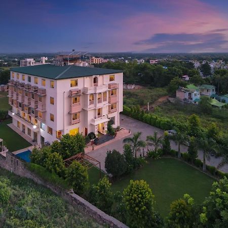 Welcomheritage Mount Valley Resort Ranthambore 萨瓦伊马多普尔 外观 照片