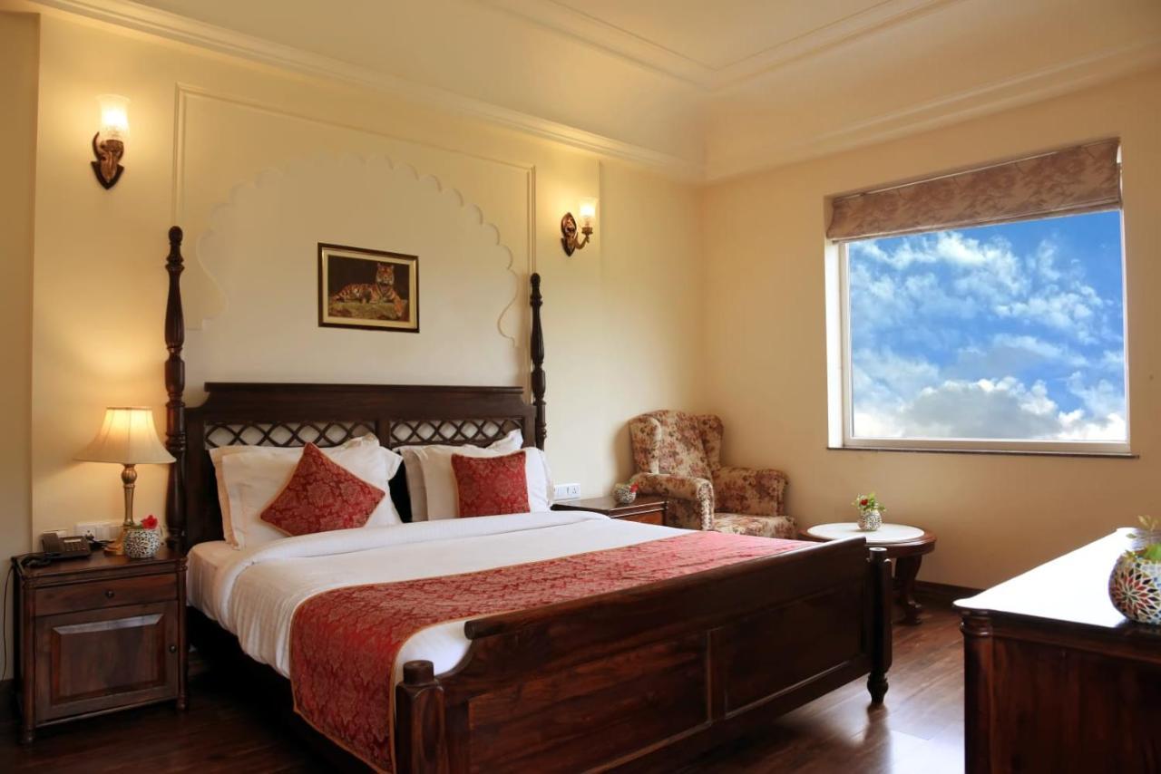 Welcomheritage Mount Valley Resort Ranthambore 萨瓦伊马多普尔 外观 照片
