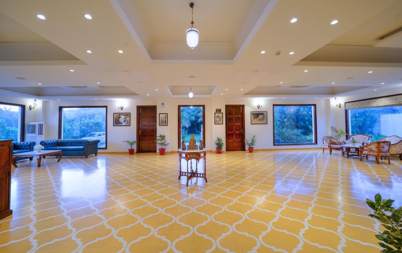 Welcomheritage Mount Valley Resort Ranthambore 萨瓦伊马多普尔 外观 照片