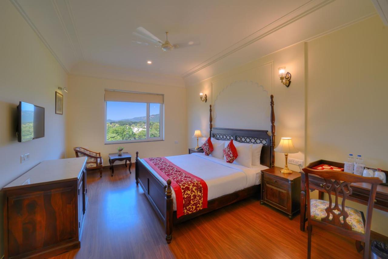 Welcomheritage Mount Valley Resort Ranthambore 萨瓦伊马多普尔 外观 照片
