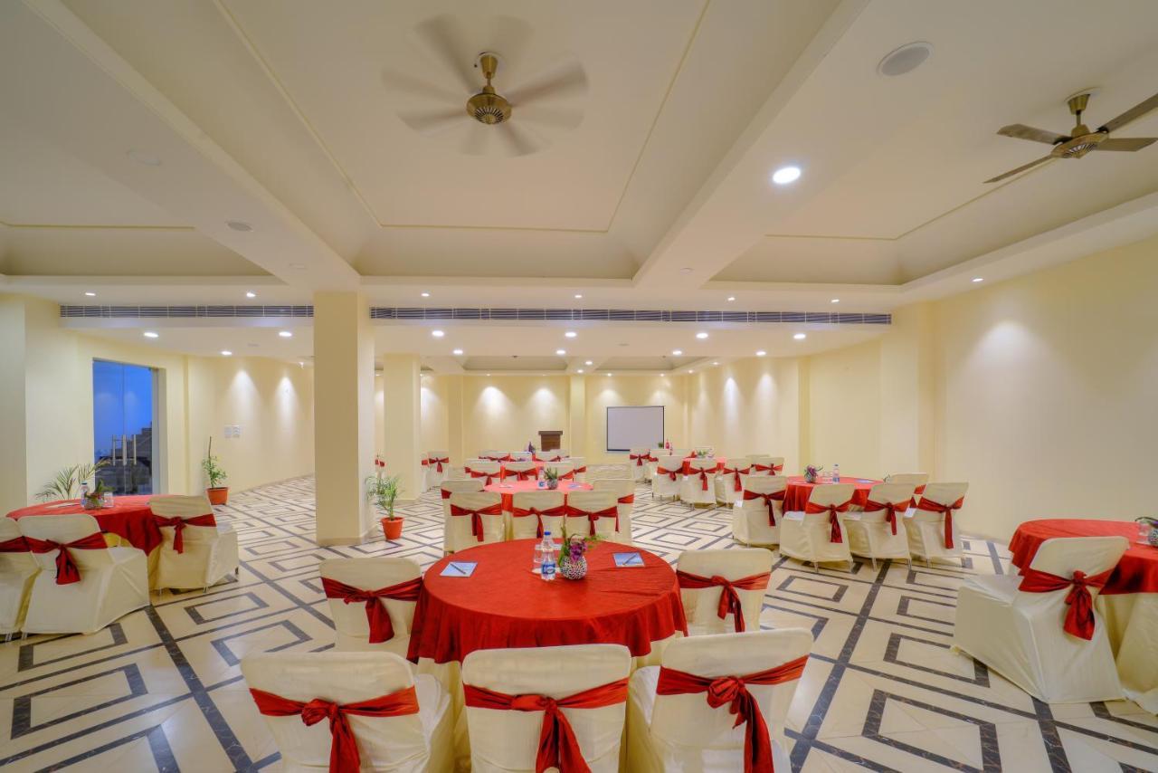 Welcomheritage Mount Valley Resort Ranthambore 萨瓦伊马多普尔 外观 照片