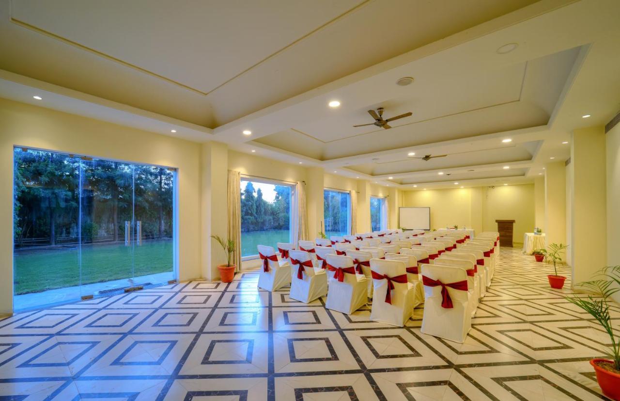 Welcomheritage Mount Valley Resort Ranthambore 萨瓦伊马多普尔 外观 照片
