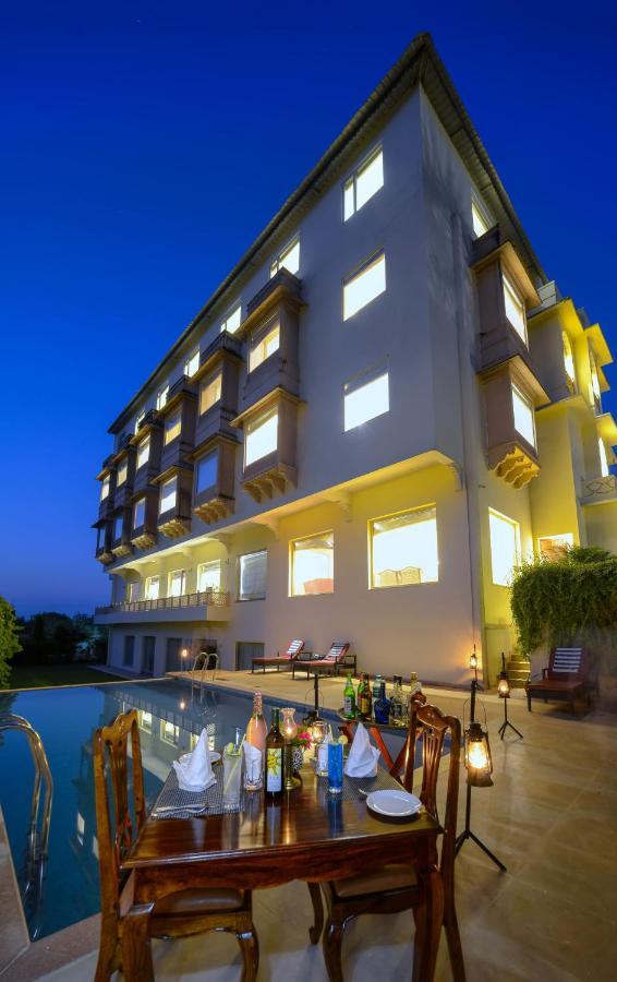 Welcomheritage Mount Valley Resort Ranthambore 萨瓦伊马多普尔 外观 照片