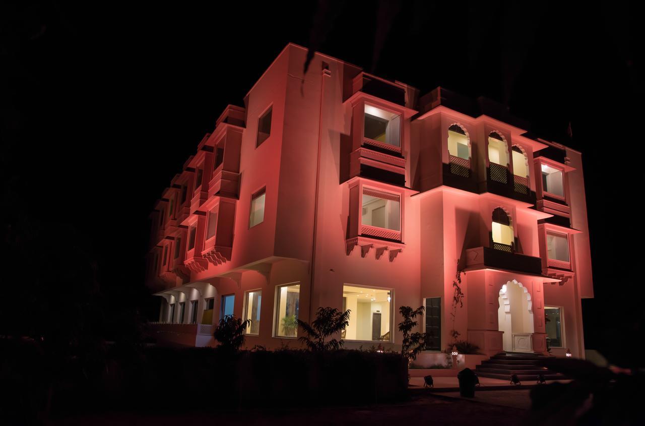 Welcomheritage Mount Valley Resort Ranthambore 萨瓦伊马多普尔 外观 照片