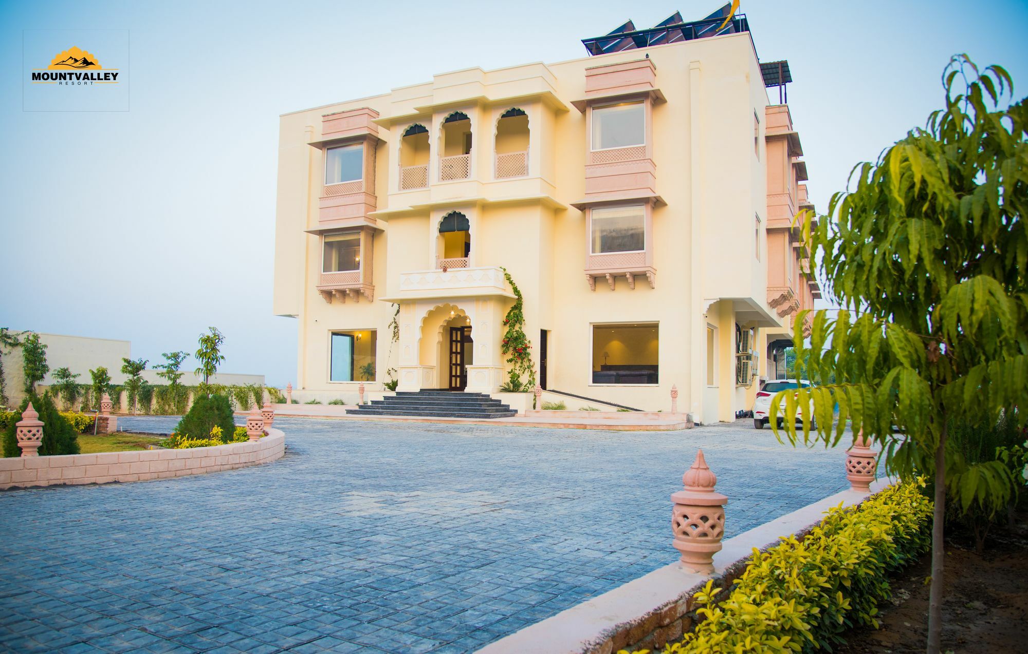Welcomheritage Mount Valley Resort Ranthambore 萨瓦伊马多普尔 外观 照片